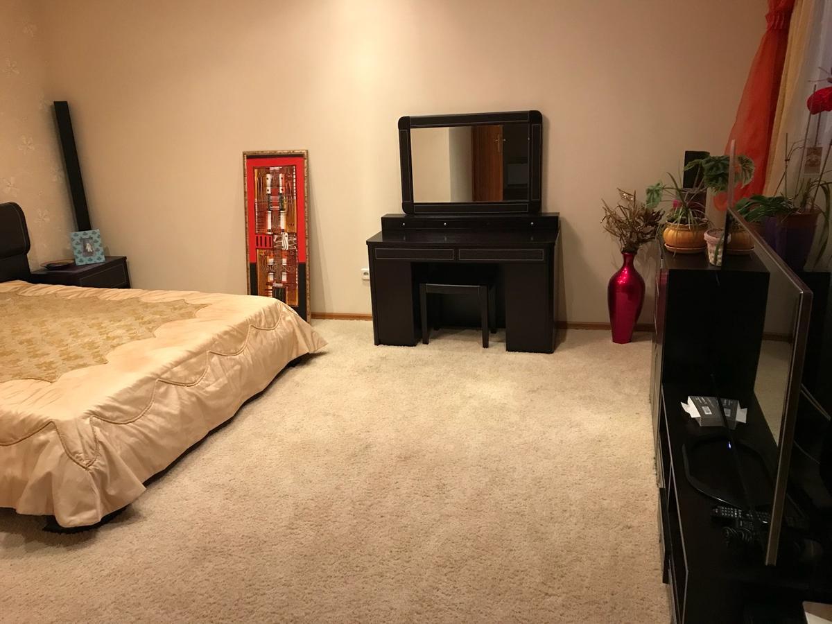 Apartment On Nebesnoi Sotni Zsitomir Kültér fotó
